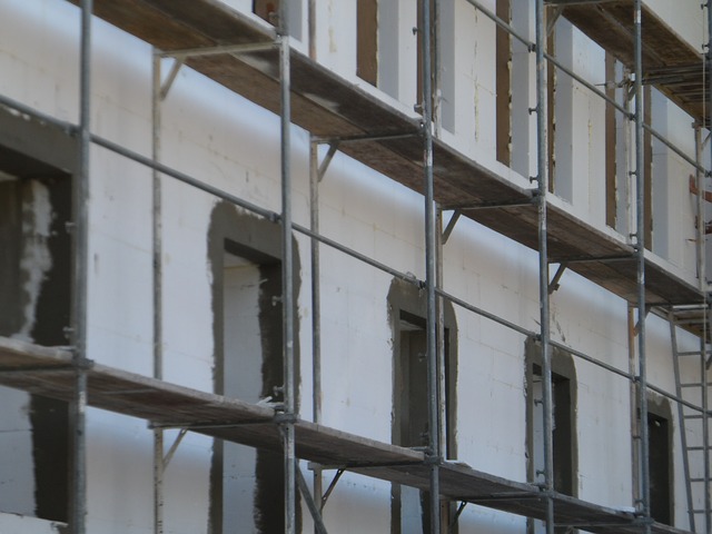 Úpravy si vyžadujú aj staršie budovy